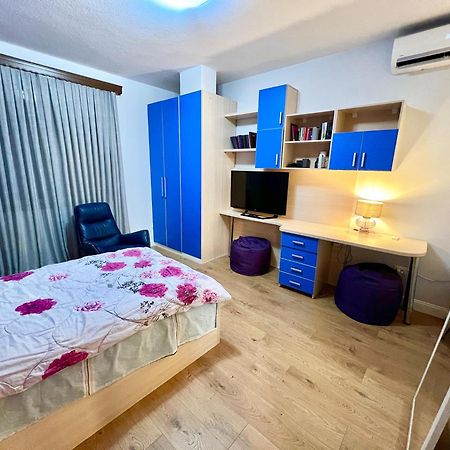 City Center Apartment Tiranë Ngoại thất bức ảnh