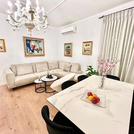 City Center Apartment Tiranë Ngoại thất bức ảnh